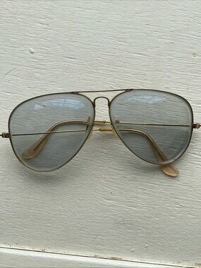 Ray-Ban Bausch & Lomb Vintage Men’s Gold-fill Aviator Sunglasses Gray Lenses